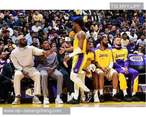 夸梅：布朗尼若想首发需提升接球投篮能力不能只依赖老爸的三分训练