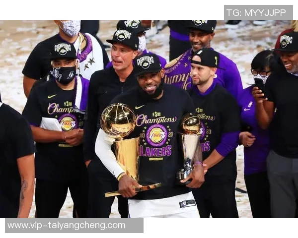 詹姆斯分享杰伦约翰逊训练数据见证他夏季努力的成长之路