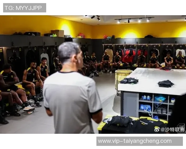 前米兰主帅孔塞桑正式加盟吉达联合执教本泽马团队 前米兰主帅孔塞桑正式加盟吉达联合执教本泽马团队